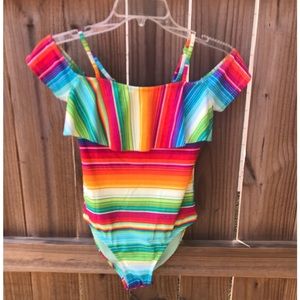 H&H 12 ruffle strap and cuff sleeve multicolor beauty